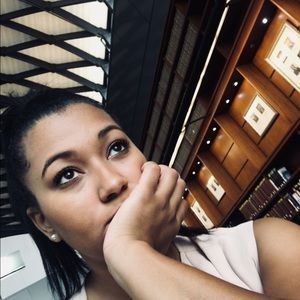 Meet your Posher, Tia